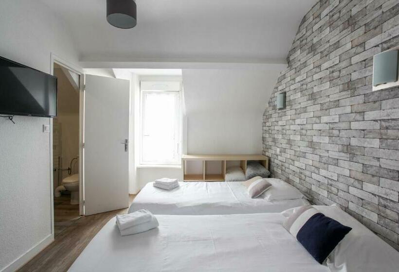 غرفة قياسية, Contact Hôtel De Matignon Restaurant Le Emlo