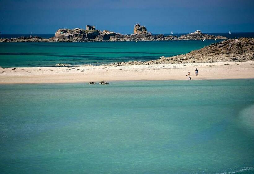 غرفة قياسية, Contact Hôtel De Matignon Restaurant Le Emlo