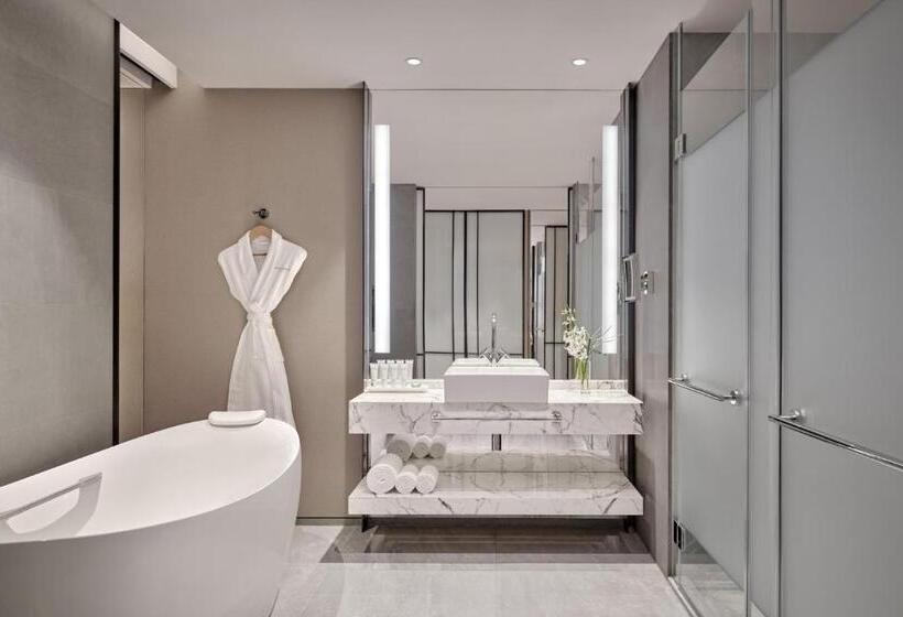 带大床的标准间, Niccolo Chengdu