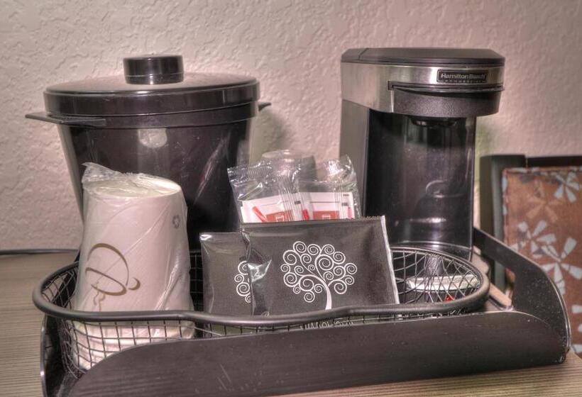 スタンダードルーム, Pigeon River Inn