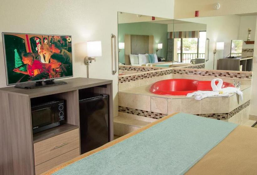 キングサイズベッドのスイートルーム, Pigeon River Inn