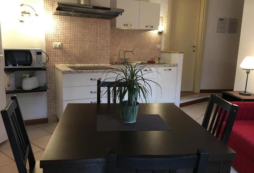 דירת פנטהאוז 2 חדרי שינה, Residence Gloria