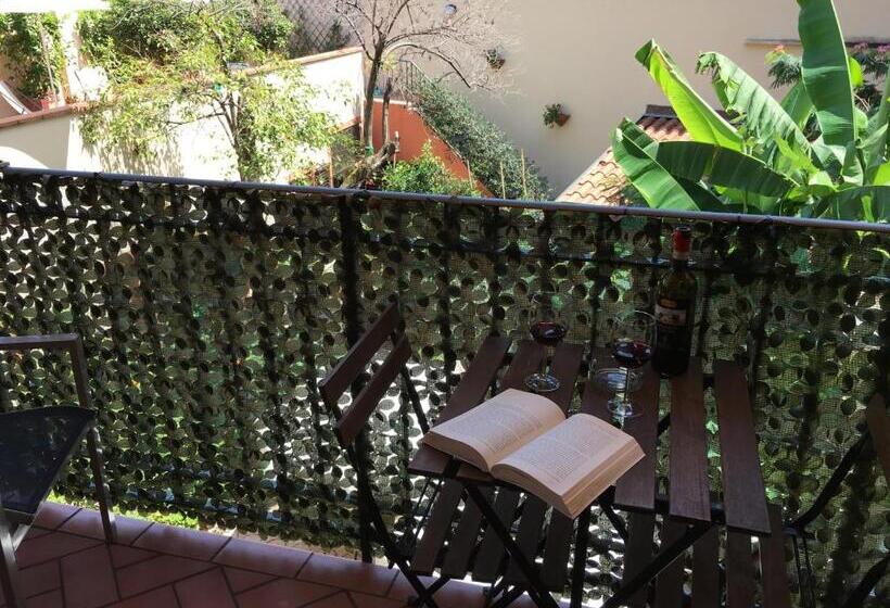 דירת פנטהאוז 1 חדרי שינה, Residence Gloria