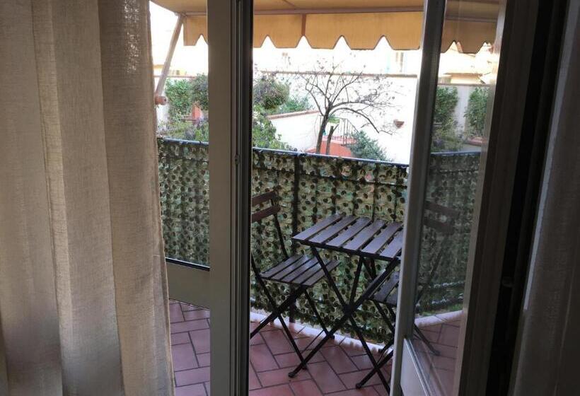 דירת פנטהאוז 1 חדרי שינה, Residence Gloria