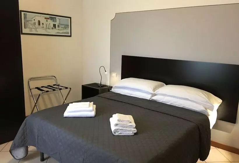 استودیوی استاندارد, Residence Gloria