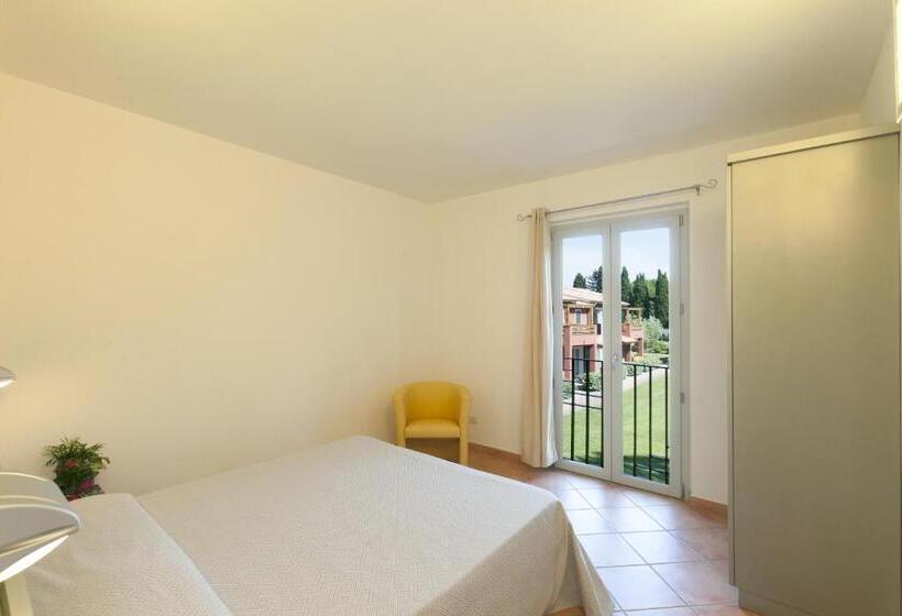 آپارتمان 2 خوابه, Residence Pineta