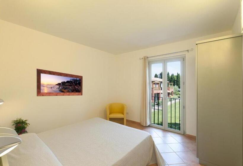 آپارتمان 2 خوابه, Residence Pineta