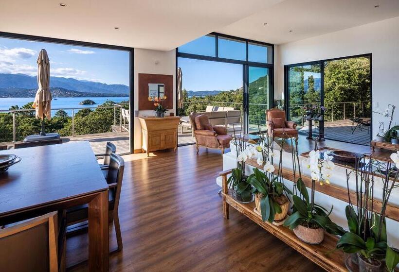 سوییت پرستیژ, Restaurant Mariosa