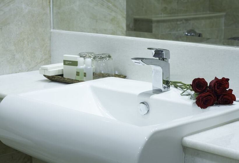 חדר דלוקס, Rose Emerald