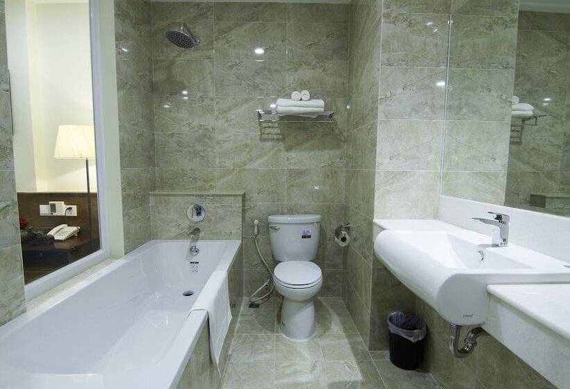 חדר דלוקס, Rose Emerald