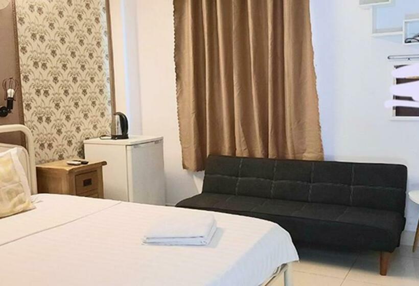 اتاق استاندارد سه نفره, Khoi Hostel