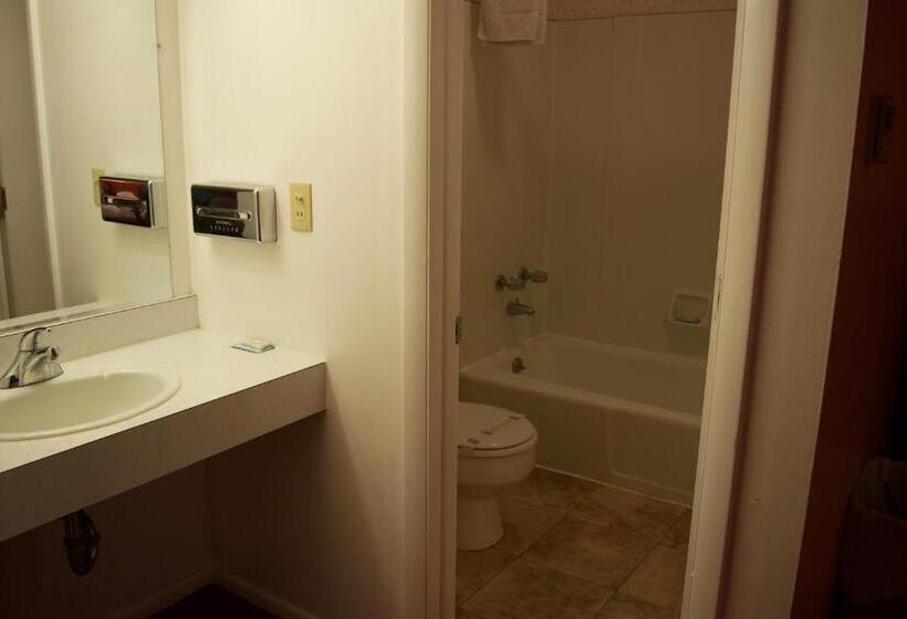Номер Стандарт, Amerivu Inn & Suites   St Croix Falls