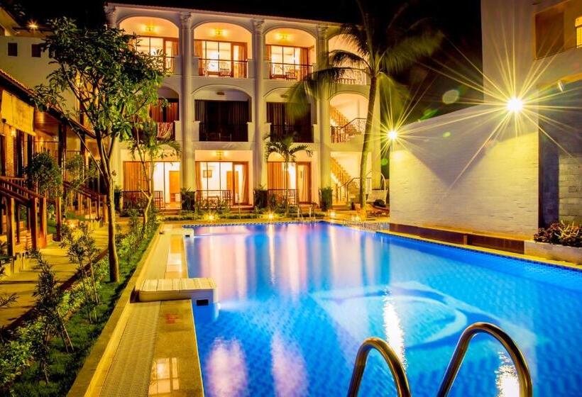 Camera Tripla Deluxe Vista Piscina, Dong Xuan Hong