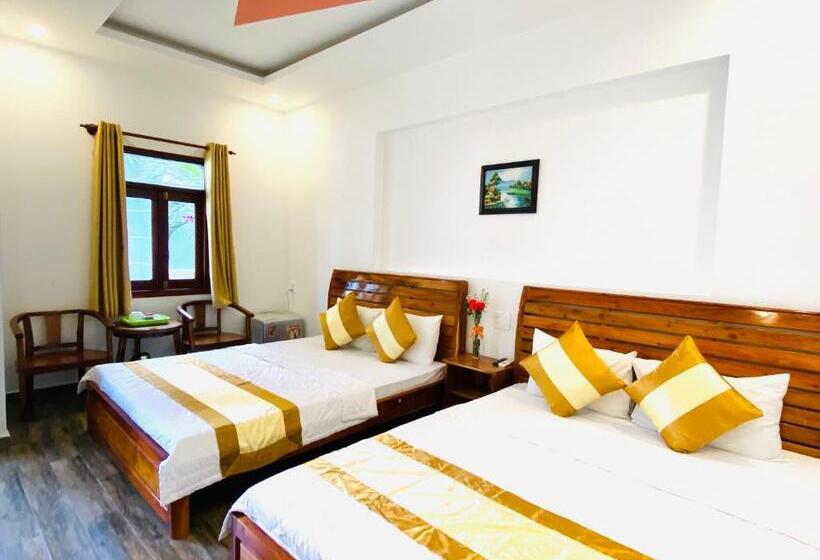 Camera Quadrupla Standard Vista Giardino, Dong Xuan Hong