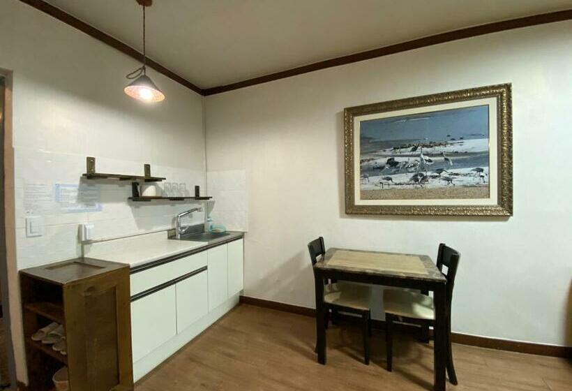 סטודיו משפחתי, Smile Resort