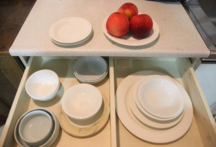 סטודיו משפחתי, Smile Resort