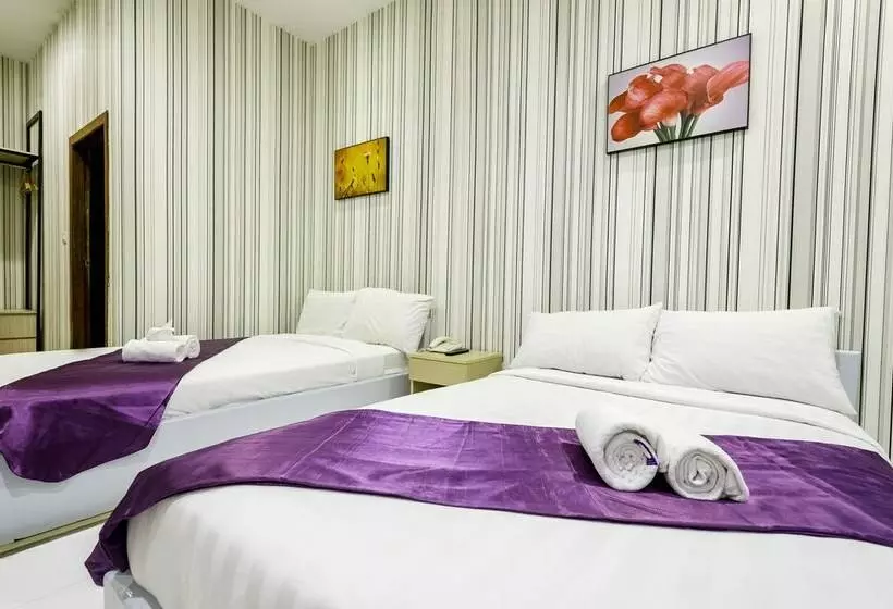 デラックスルーム, White Residence Hotel & Apartment