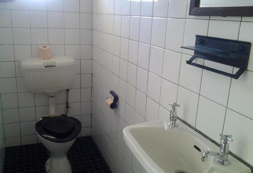 اتاق استاندارد, Bamboo Backpackers