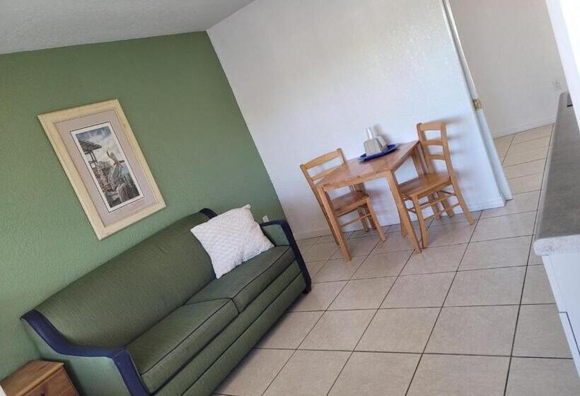 شقة غرفة واحدة, Blind Pass Resort Motel