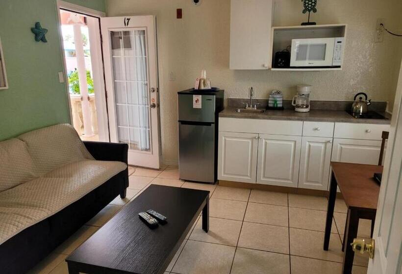 شقة غرفة واحدة, Blind Pass Resort Motel