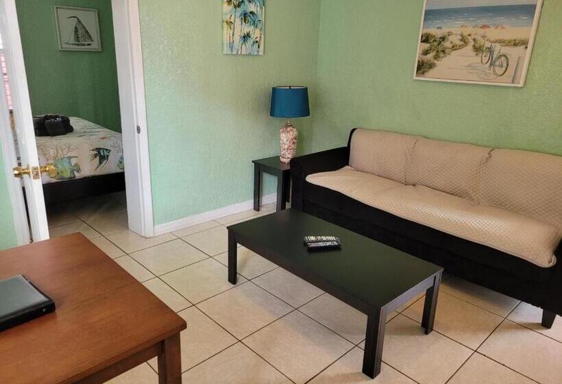 شقة غرفة واحدة, Blind Pass Resort Motel