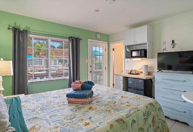 إستوديو قياسى, Blind Pass Resort Motel