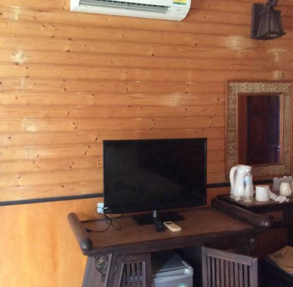 בקתה סופריור, Bow Thong Beach Resort