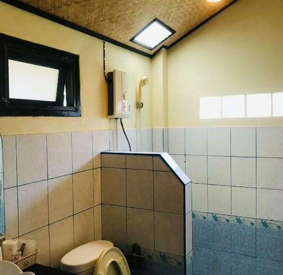 בקתה סופריור, Bow Thong Beach Resort