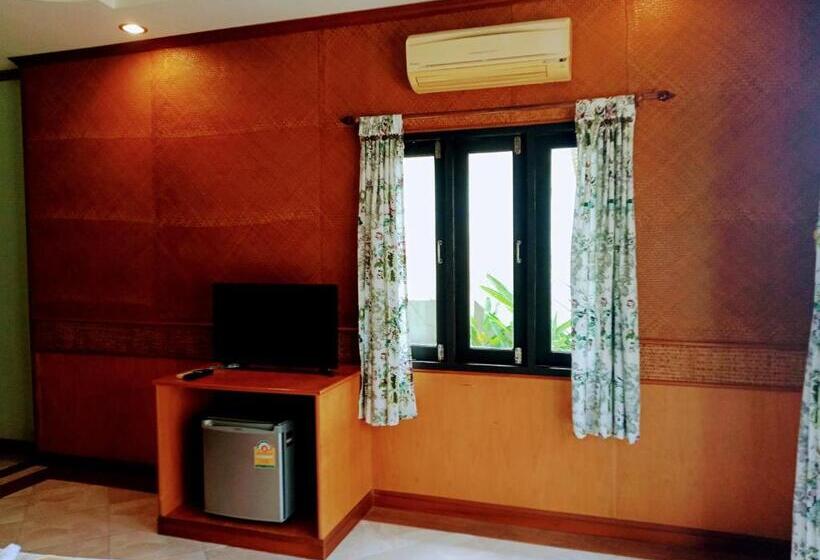 דירת חדר סופריור, Bow Thong Beach Resort