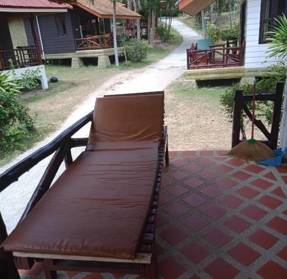 בקתה סופריור, Bow Thong Beach Resort