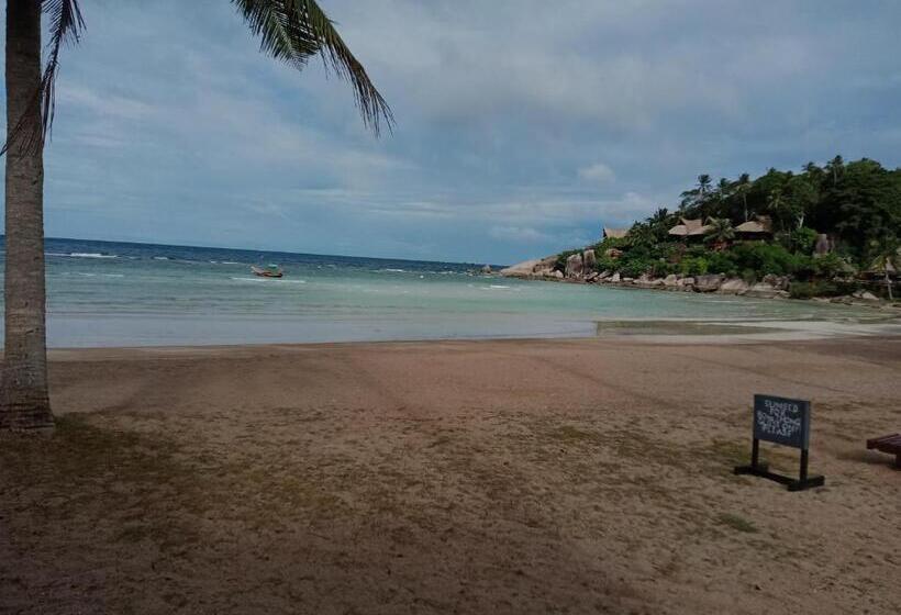 בקתה סטנדרטית, Bow Thong Beach Resort