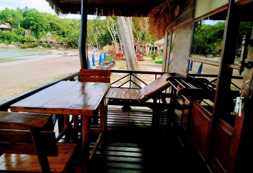 בקתה סטנדרטית, Bow Thong Beach Resort