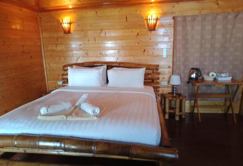 בקתה סטנדרטית, Bow Thong Beach Resort