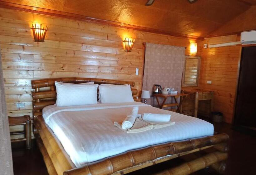 בקתה סטנדרטית, Bow Thong Beach Resort