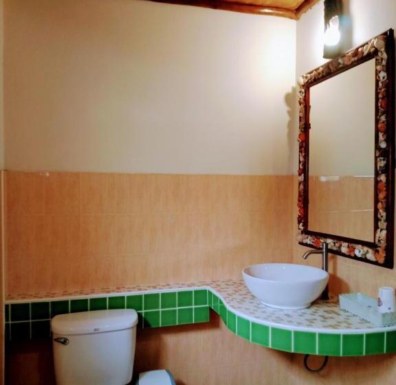 בקתה דלוקס, Bow Thong Beach Resort