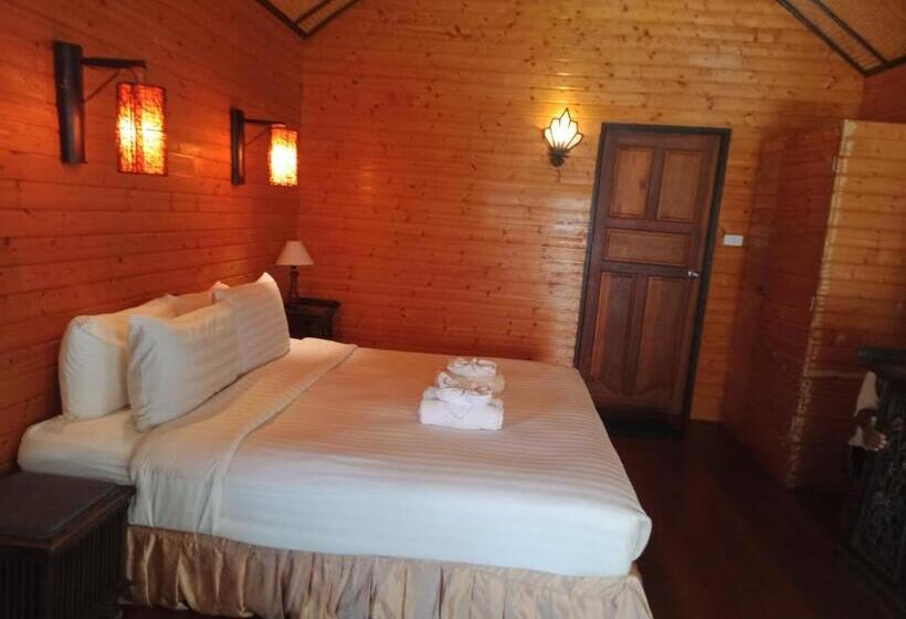 בקתה דלוקס, Bow Thong Beach Resort