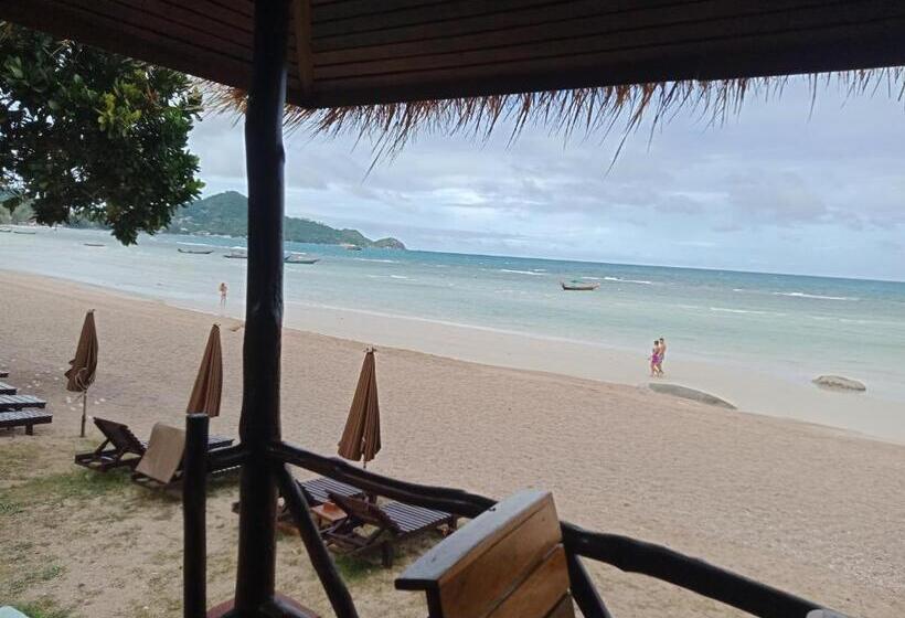 בקתה סטנדרטית, Bow Thong Beach Resort