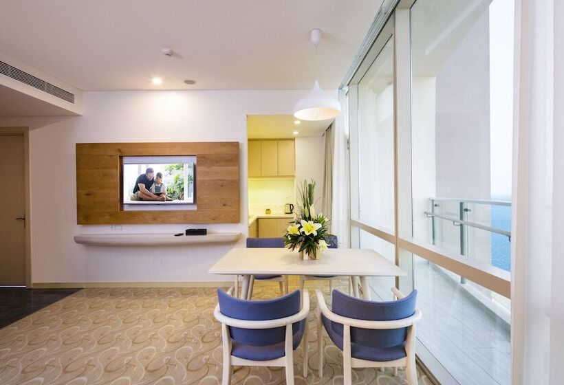 سوییت با چشمانداز دریا, Diamond Bay