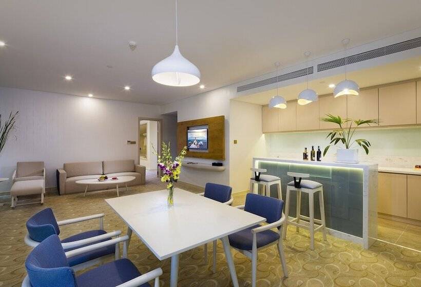 سوییت با چشمانداز دریا, Diamond Bay