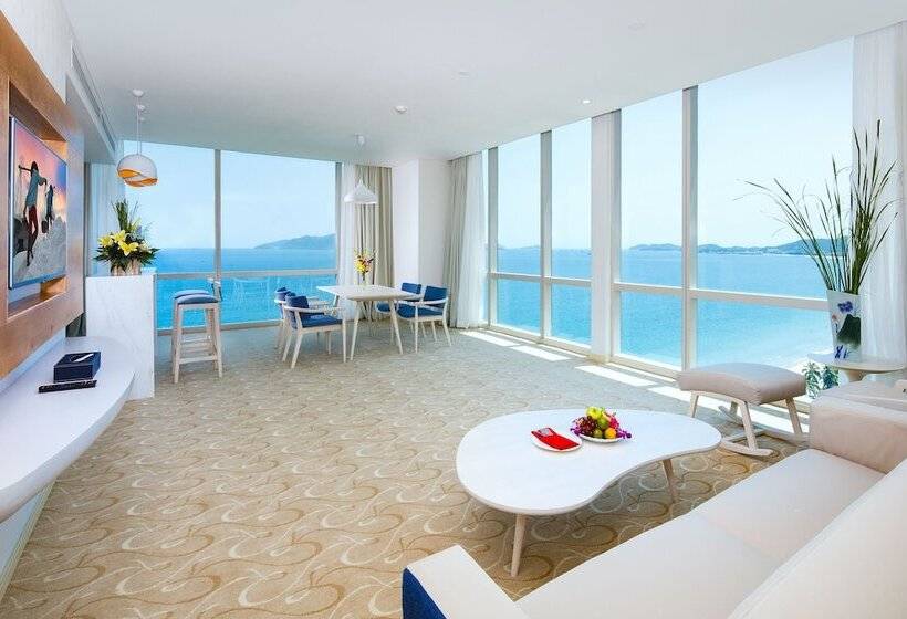 سوییت با چشمانداز دریا, Diamond Bay