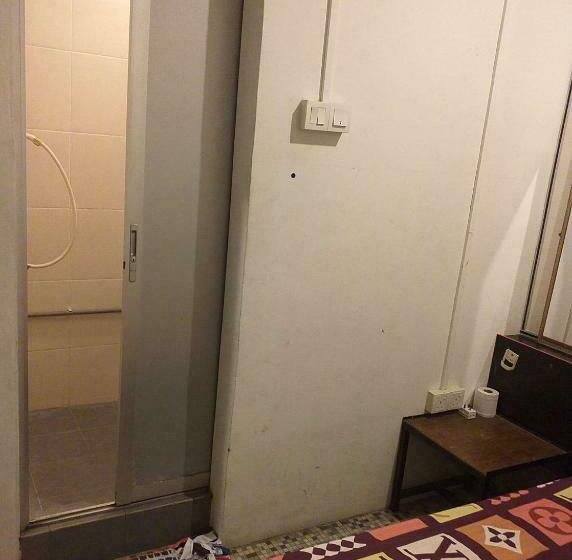 Quarto Familiar, Discovery Malacca Hostel