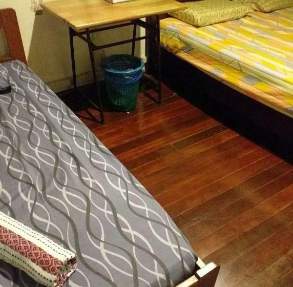 Quarto Triplo Standard Casa de Banho Partilhada, Discovery Malacca Hostel