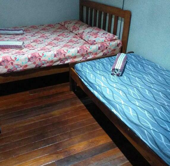 Quarto Triplo Standard Casa de Banho Partilhada, Discovery Malacca Hostel