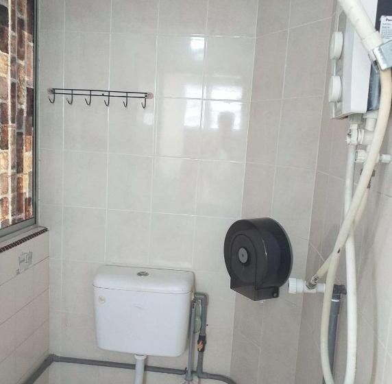Quarto Triplo Standard Casa de Banho Partilhada, Discovery Malacca Hostel
