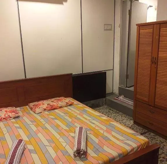Camera Familiare, Discovery Malacca Hostel