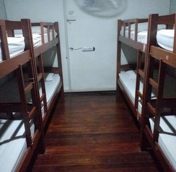 Quarto Familiar, Discovery Malacca Hostel