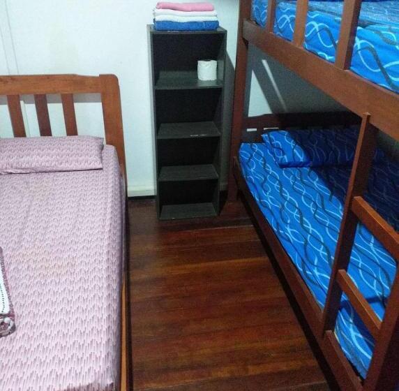 Quarto Familiar Casa de Banho Partilhada, Discovery Malacca Hostel