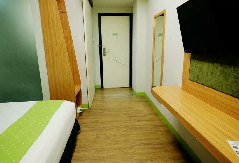 غرفة سوبيريور, Arbor Biz