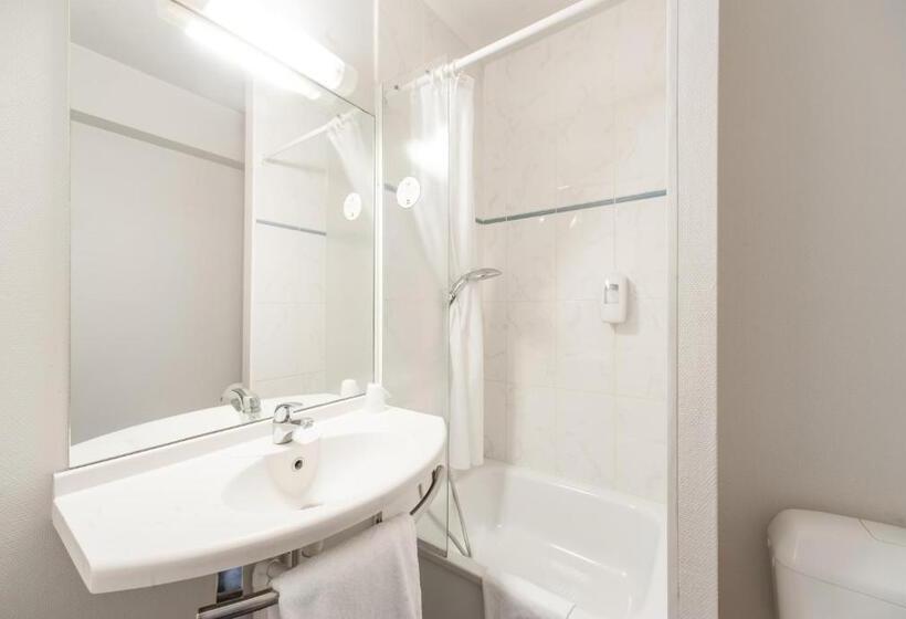 חדר סטנדרט לשלושה, B&b Hotel Lyon Vénissieux