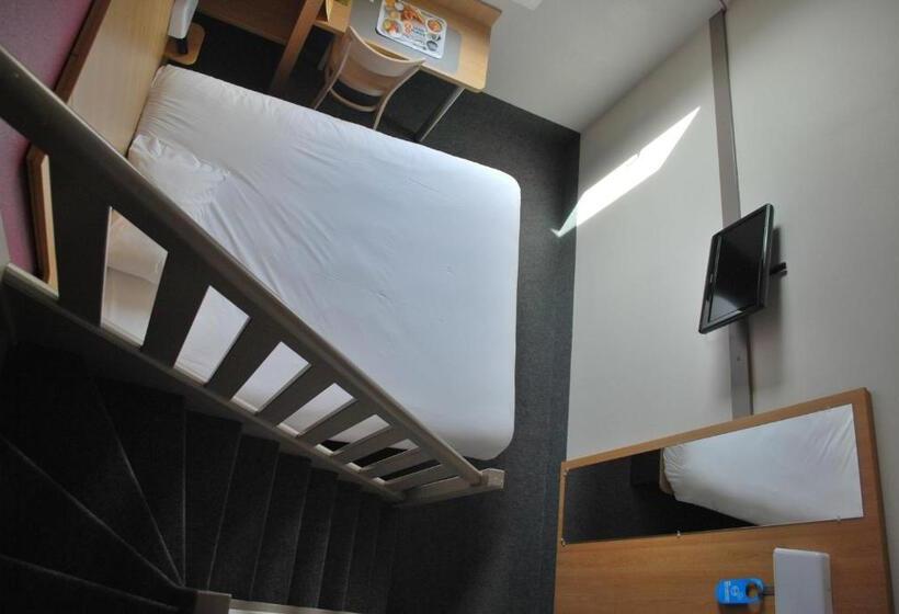 חדר סטנדרט לארבעה, B&b Hotel Lyon Vénissieux